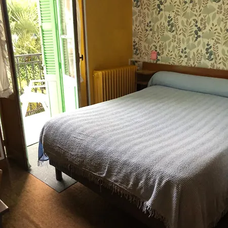 Plaisance Hotel *